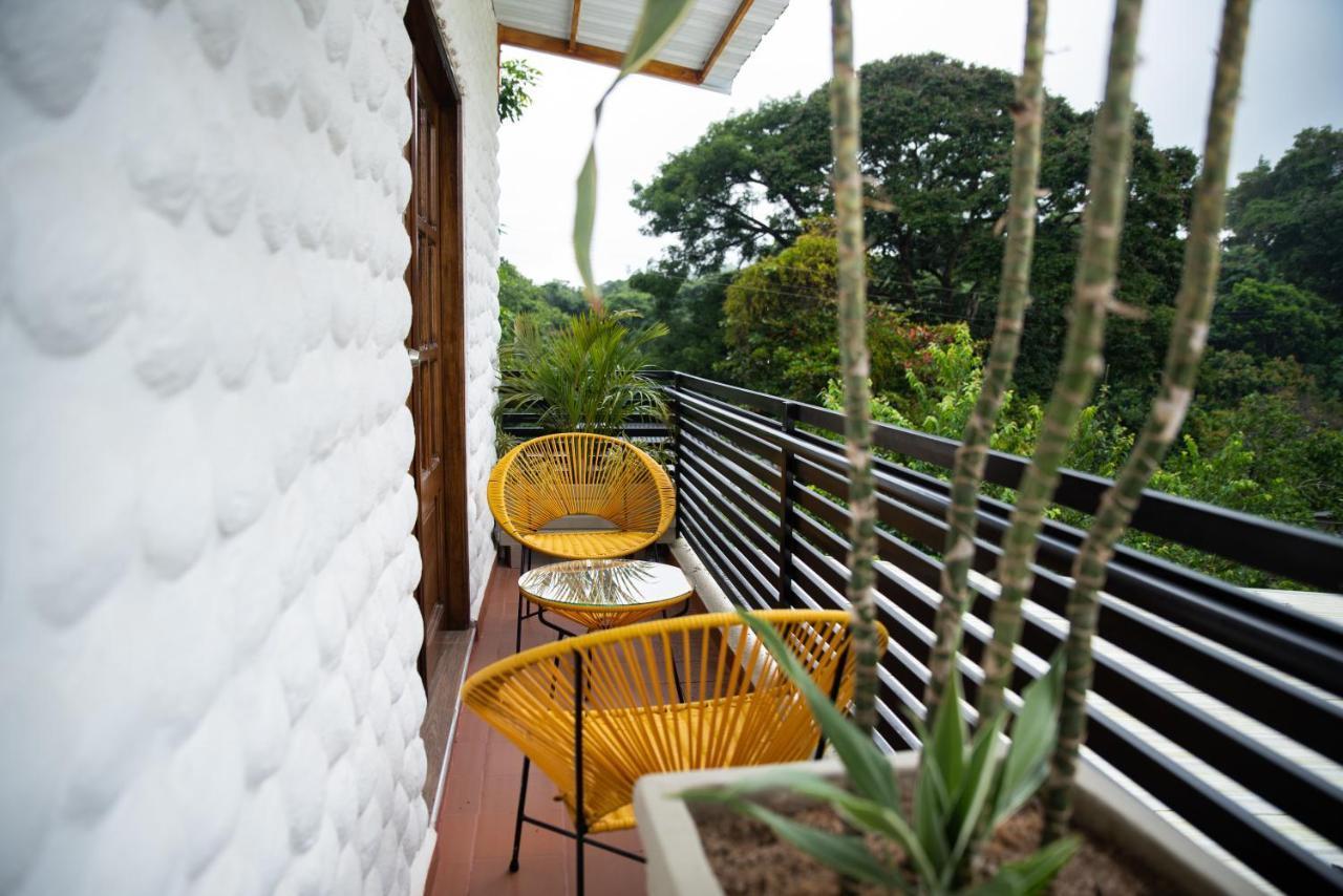 Hotel On The Rock Minca Esterno foto