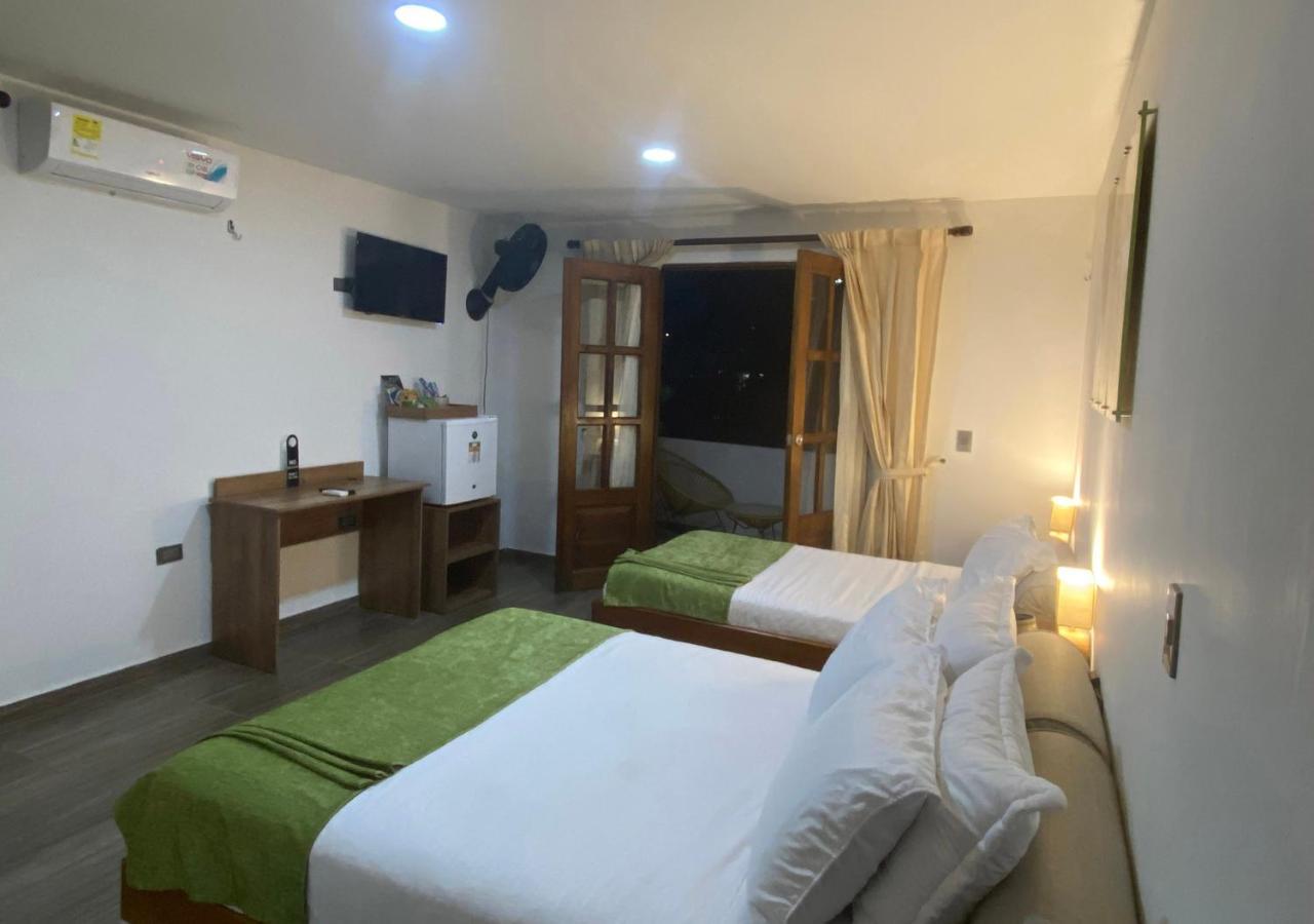 Hotel On The Rock Minca Esterno foto