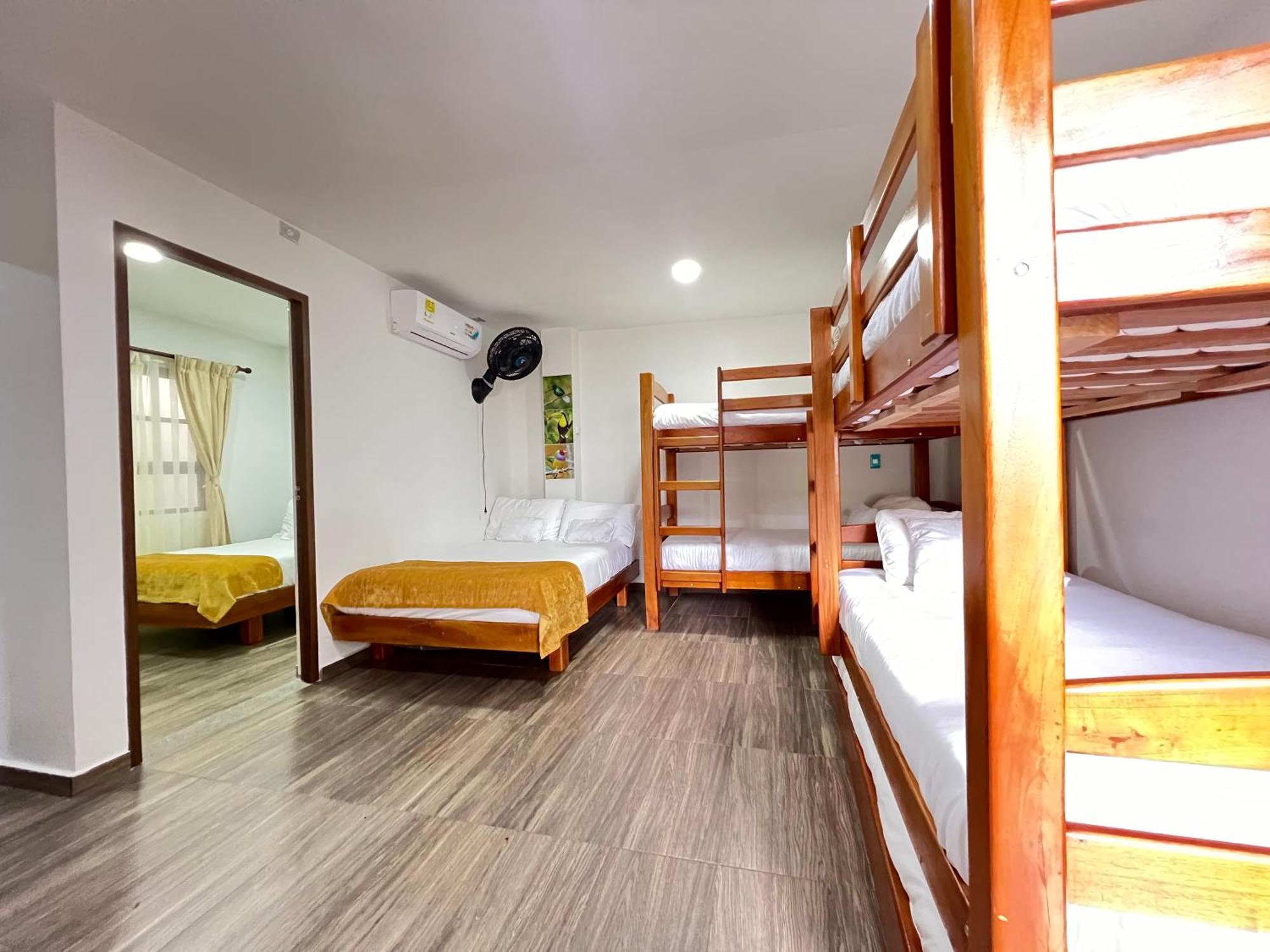 Hotel On The Rock Minca Esterno foto